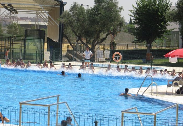 cursos de natación sevilla